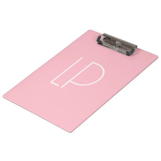 Elegante minimalistische moderne initiaal op paste klembord
