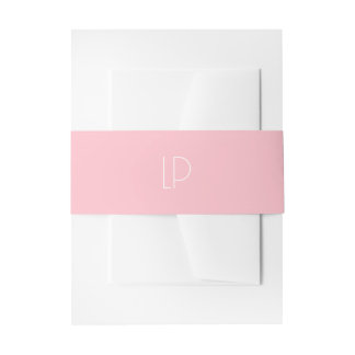 Elegante minimalistische moderne initiaal op paste uitnodigingen wikkel