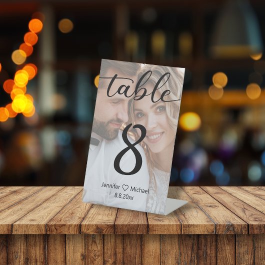 Elegante moderne minimale bruiloft foto tafel numm reclamebord met voetstuk