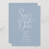Elegante moderne QR-code Dusty Blue Wedding Save The Date (Voorkant / Achterkant)
