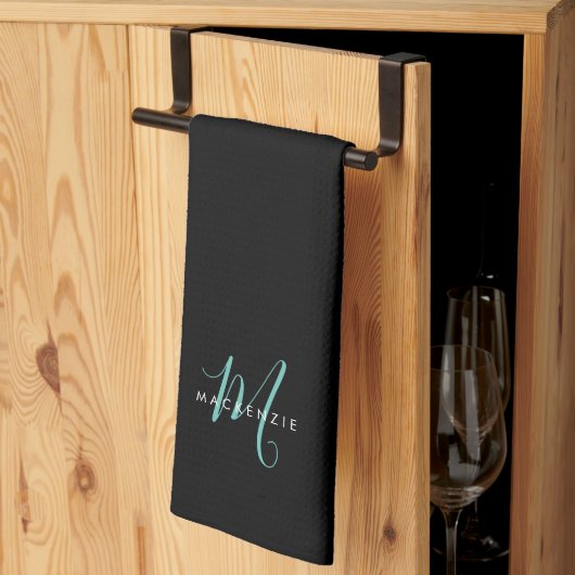 Elegante Moderne Zwarte Teal Script Monogram Theedoek (Derde Gevouwen)