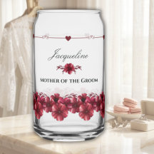 Elegante moeder van de bruidegom bordeauxrode trou