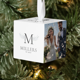 Elegante monogram witte pasgetrouwde drie foto kubus ornament