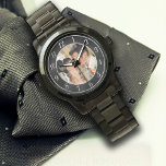 Elégante Montre photo Mariage noir et argent<br><div class="desc">Montre élégante modèle photo mariage. Un cadeau parfait pour capturer le moment. Modèle Embrasse d'abord par Alena Kratochvilova.http://www.publicdomainpictures.net/view-image.php?image=1128&picture=first-kiss</div>