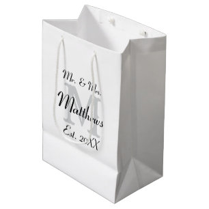 Elegante Mr en Mrs pasgetrouwde chic lettertype Medium Cadeauzakje
