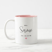 Elegante Mrs Script Roze Trouw Monogram Tweekleurige Koffiemok (Links)
