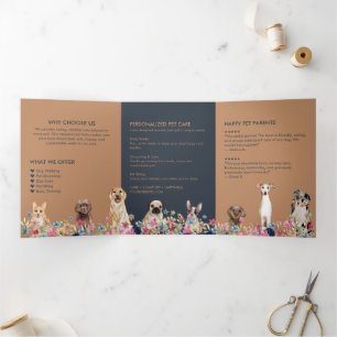 Elegante Navy Beige Bloemrijke Huisdierverzorging Drieluik Kaart