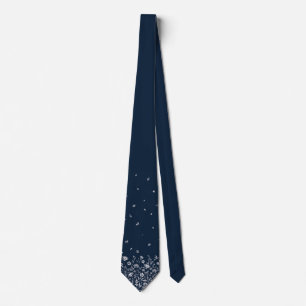 Elegante Navy Blauwe Das met Witte Bloemaccenten 