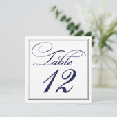 Elegante Navy Blauwe Script Tafelnummerkaarten Kaart (Staand voorkant)