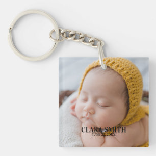 Elegante nieuwe baby aankondiging sleutelhanger