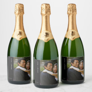 Elegante op maat gemaakte bruiloftsfoto met mousse sparkling wijnetiket