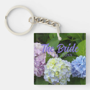 Elegante paarse blauwe bloemen hortensia's de brui sleutelhanger