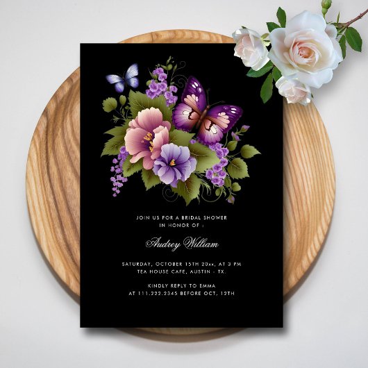 Elegante paarse vlinder bruidsdouche uitnodiging