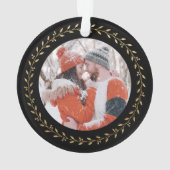 Élégante photo mariée et joyeuse mariée (dos)