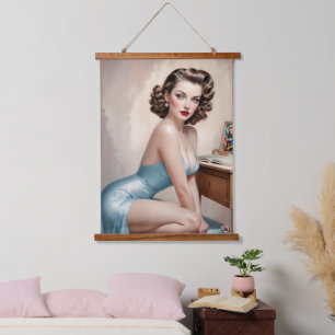 Elegante Pin-Up Girl Schoonheid In Satijnen Blauwe Hangend Wandkleed