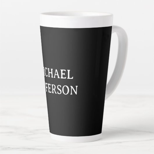 Elegante Plain Zwart Wit Gepersonaliseerde Custom Latte Mok (Rechterhoek)