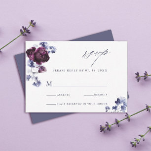 Elegante Plum Paarse & Indigo Blue Floral Wedding RSVP Kaartje
