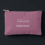 Élégante pochette d'accessoires Mauve de demoisell<br><div class="desc">Élégante pochette d'accessoires Bridesmaid Mauve, s'il vous plaît personnaliser le nom de la demoiselle d'honneur, en utilisant le modèle de personnalisation en ligne avant de commander. Le modèle de personnalisation peut également être facilement utilisé pour personnaliser la conception d'autres rôles d'invités mariages, comme Maid of Honor, en modifiant le texte...</div>
