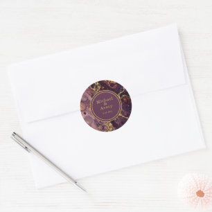 Elegante pruim met goud ronde sticker