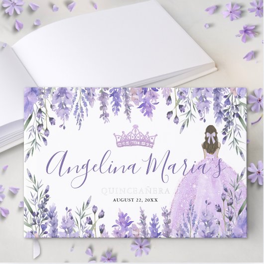 Élégante Quinceanera Florale Violette