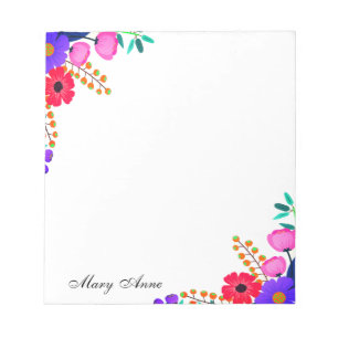 Elegante rode roze en paarse bloemen gepersonalise notitieblok