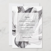 Elegante Rokerige Bloemige Zwarte en Witte Bruilof Kaart (Voorkant)