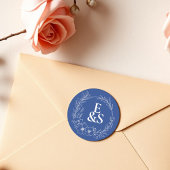 Elegante Romance Blauw Monogram bruiloft Ronde Sticker
