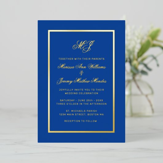 Elegante Royal Blue Gold Calligraphy Script Weddin Folie Uitnodiging (Staand Voorkant)