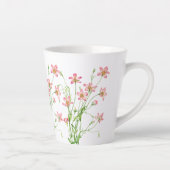 Elegante  Roze Bloemen Kleine Latte Mok (Rechts)