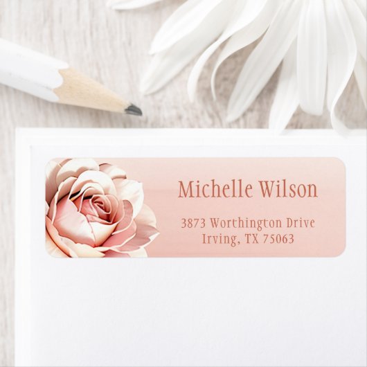 Elegante roze blozende tint op roze gouden retoura etiket (Insitu)