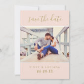 Elegante Roze Gouden Script Foto Bruiloft Save The Date (Voorkant)