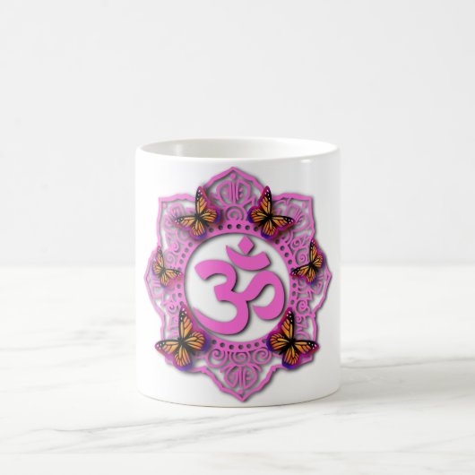 Elegante Roze ohm mandala roze paarse vlinders Koffiemok (Center)