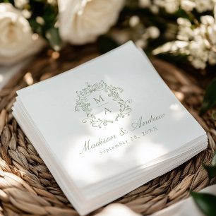 Elegante Sage Chinoiserie Monogram Crest Wedding Servet