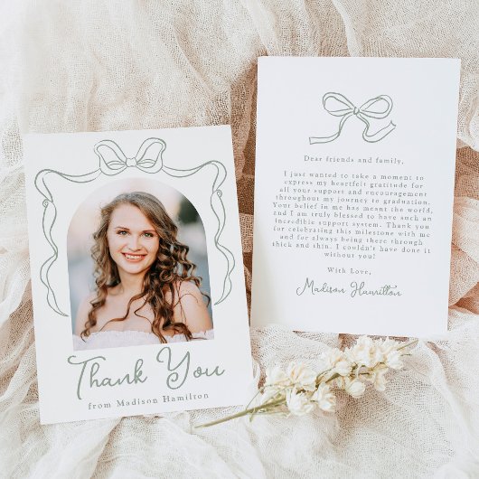 Elegante Sage Green  Bow Foto Afstuderen Bedankkaart