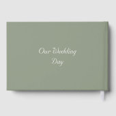 Elegante Sage Green Monogram Script Wedding Party Gastenboek (Achterkant)