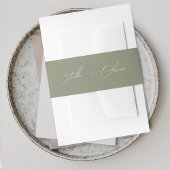 Elegante Sage Green Script Namen bruiloft Uitnodigingen Wikkel