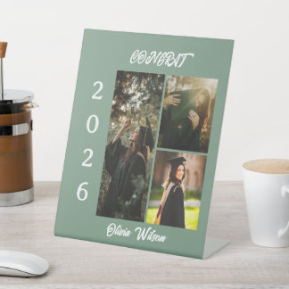 Elegante Saliegroen 3-Foto Afstudeerfeest Reclamebord Met Voetstuk