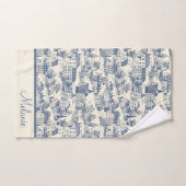 Elégante scène du village de Toile Bleue de Jouy (Serviette à main)