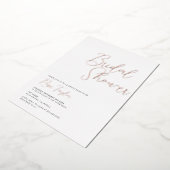 Elegante Script Minimal Rose Goud Bruiloft Feest Folie Uitnodiging (Gedraaid)