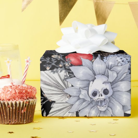 Elegante Skull Rozen Coffin Silver Black Cadeaupapier (Verjaardagsfeest)