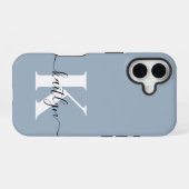 Elegante Stofblauwe Script Monogram iPhone 16 Hoesje (Achterkant horizontaal)