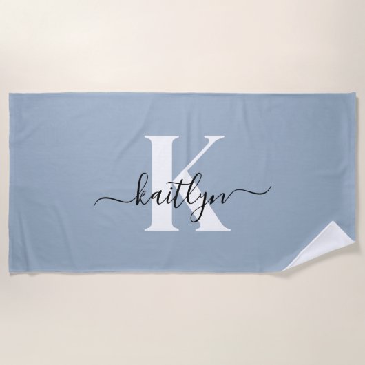 Elegante Stofblauwe Script Monogram Strandlaken (Voorkant)