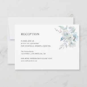Elegante stoffige blauwe bloemen bruiloft receptie RSVP kaartje