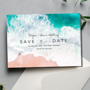 Elegante strandbestemming trouwfoto save the date
