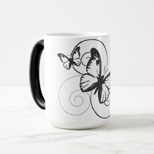 Élégante tasse papillon (Devant gauche)
