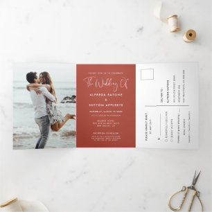 Elegante terracotta all-in-one trouwfoto drieluik uitnodiging