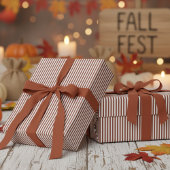 Elegante terracotta dun gestreept cadeaupapier