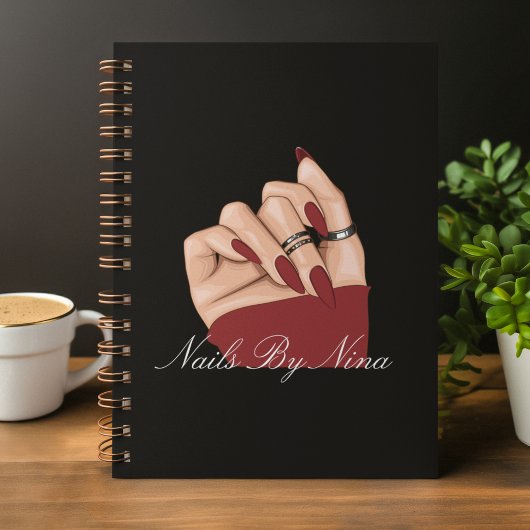 Élégante Typographie Chic Clou Beauté Salon Noir