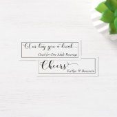 Élégante typographie noire sur les billets de bois (Bureau)