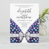 Elegante uitnodigingsansichtkaart met lint en hart kaart (Staand voorkant)